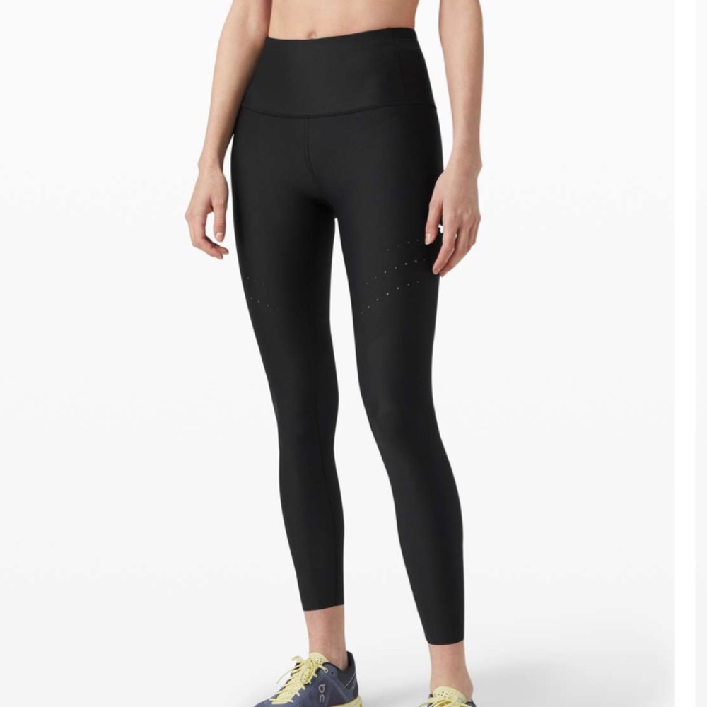 Lululemon Zoned in Tight 27" size 2